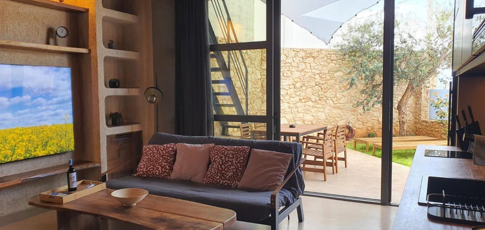 Sea View Garden Suites Pireus Eksteriør bilde