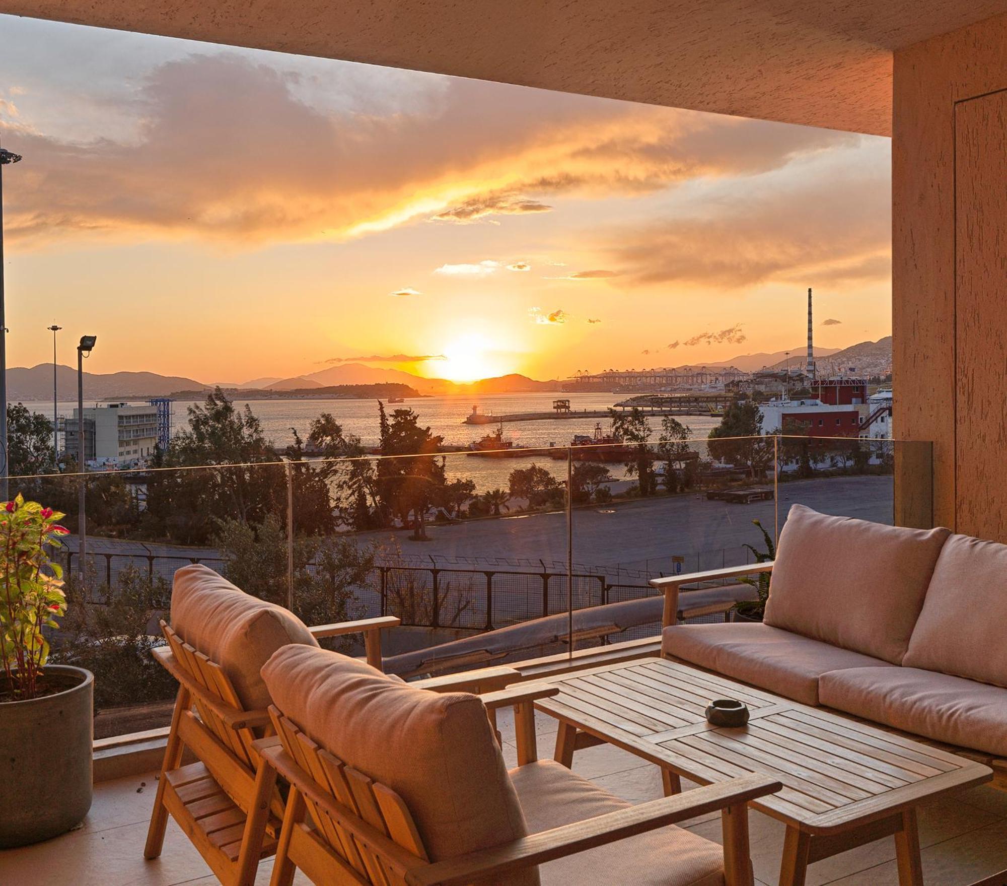 Sea View Garden Suites Pireus Eksteriør bilde